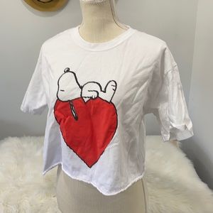 Cropped Snoopy t-shirt